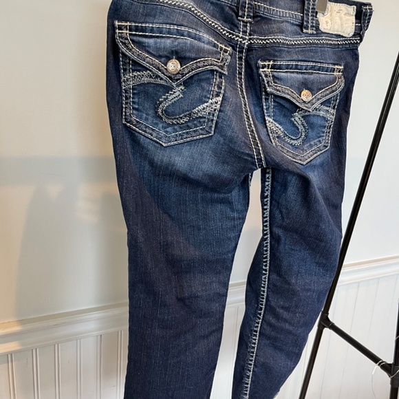 Silver Suki Flap Capris Dark Wash Distressed Denim Size 30 C004 - Picture 9 of 12